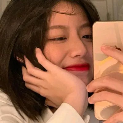 冷战八年后，初恋哭着问错了没